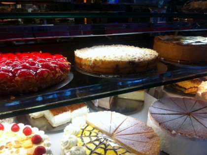 照片: https://www.facebook.com/pages/Stadt-Cafe-Wanders/157447280943857
